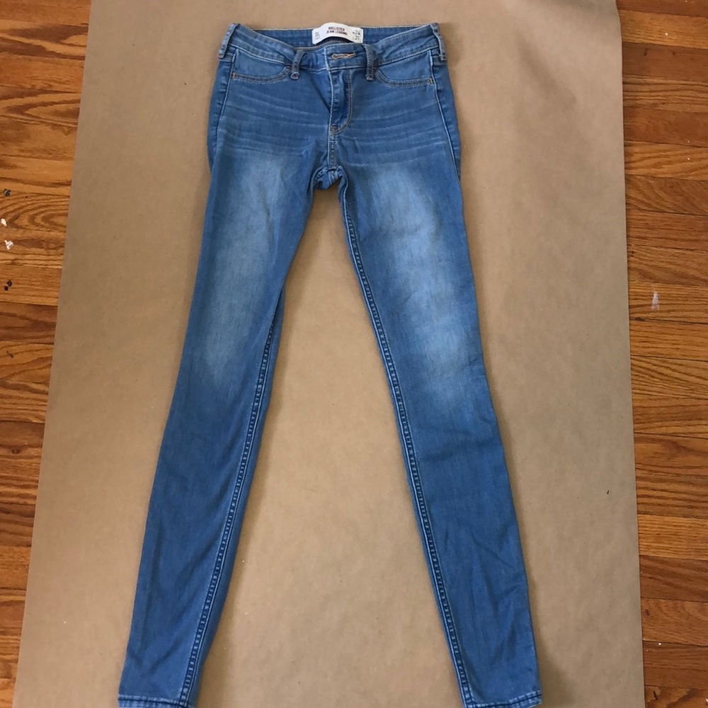 Hollister blue  jeans (no rips)